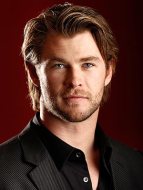chris-hemsworth-300